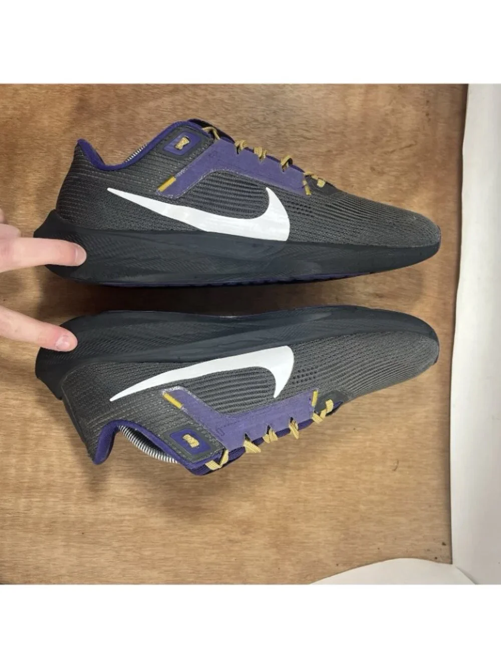 Nike Air Zoom Pegasus 40 Baltimore Ravens DZ5946-001 Running Shoes Men Size 10.5